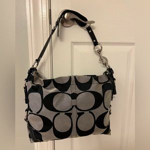 Classic Coach Shoulder Bag